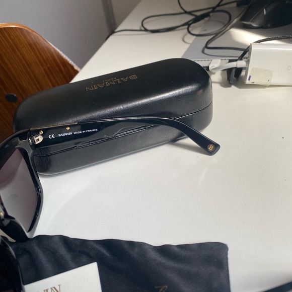 ‼️SOLD‼️Balmain sunglasses - Picture 3 of 10